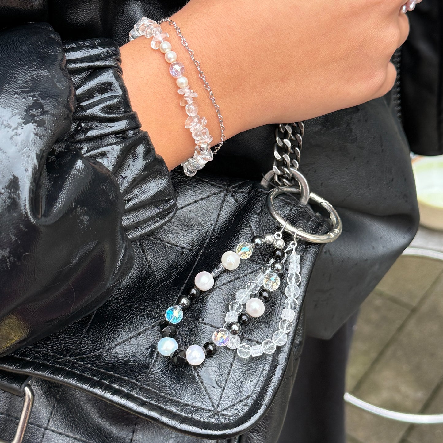 PŘÍVĚSEK S KARABINOU 🖤🤍